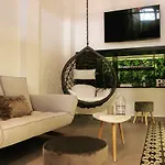 Elegant Loft Skg